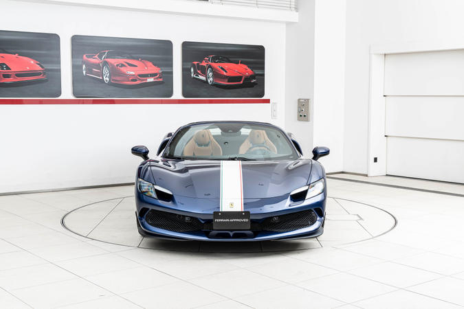 港区で販売中の最寄りのフェラーリ認定中古車 | Ferrari.com