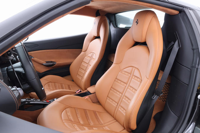 GTC4Lusso for sale near you in Japan | Ferrari Approved