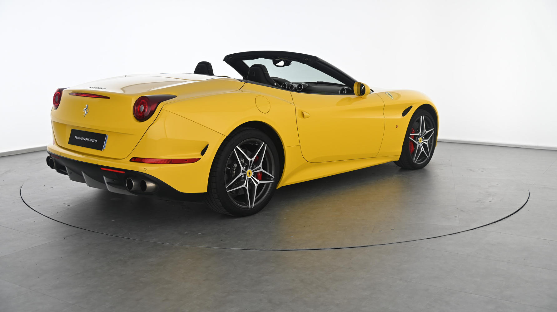 2017 Ferrari California T for Sale in Limonest | Ferrari Approved