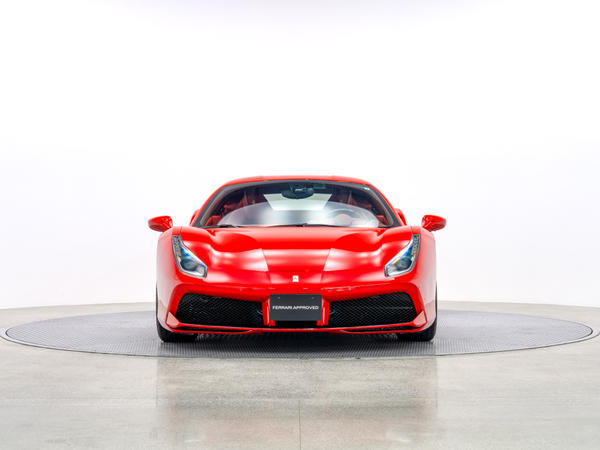 FERRARI 550(値下げ不可能商品) 29歳、フェラーリを買う──Vol.104 冷たい風が欲しい！ | GQ JAPAN