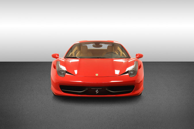 スイスで販売中の最寄りのフェラーリ認定中古車 458 Spider | Ferrari.com
