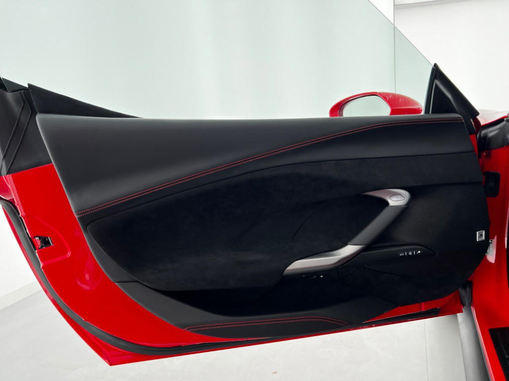 Autoabdeckung passend für Ferrari 296 GTB für Innen Rot NEU