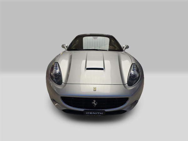 在Pambio Noranco SVIZZERA出售2009 Ferrari California 易手车
