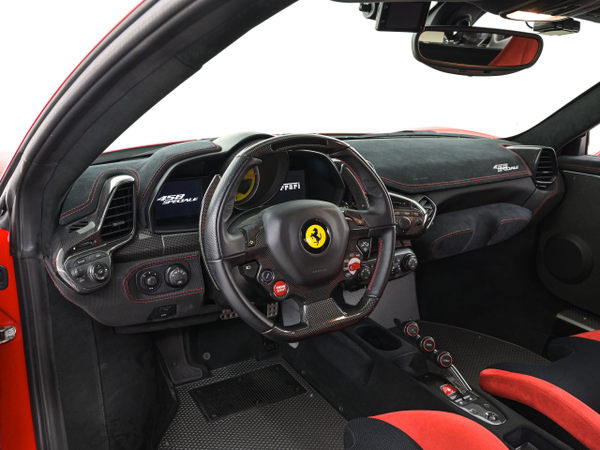 日本で販売中の最寄りのフェラーリ認定中古車 458 Speciale | Ferrari.com