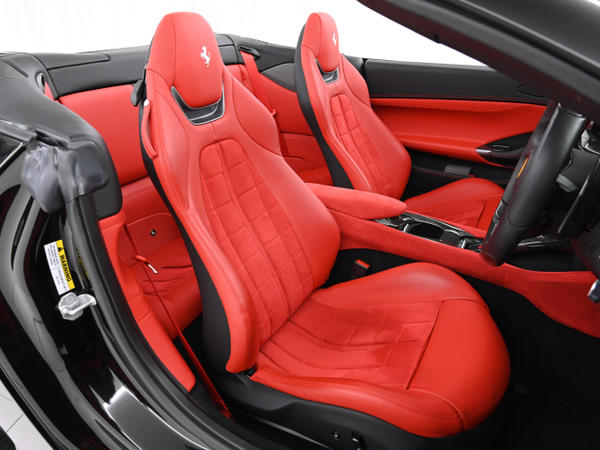 大阪市中央区で販売中の最寄りのフェラーリ認定中古車 | Ferrari.com