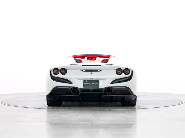 Ferrari 812 Superfast Nicole Competizione | Ferrari Dealer