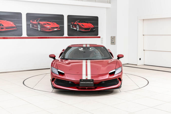 大阪市中央区 日本における中古車296 GTB 2023販売についての