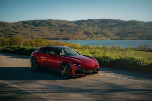 vus ferrari prix Sera-ce le look du premier SUV de Ferrari ? main image 1