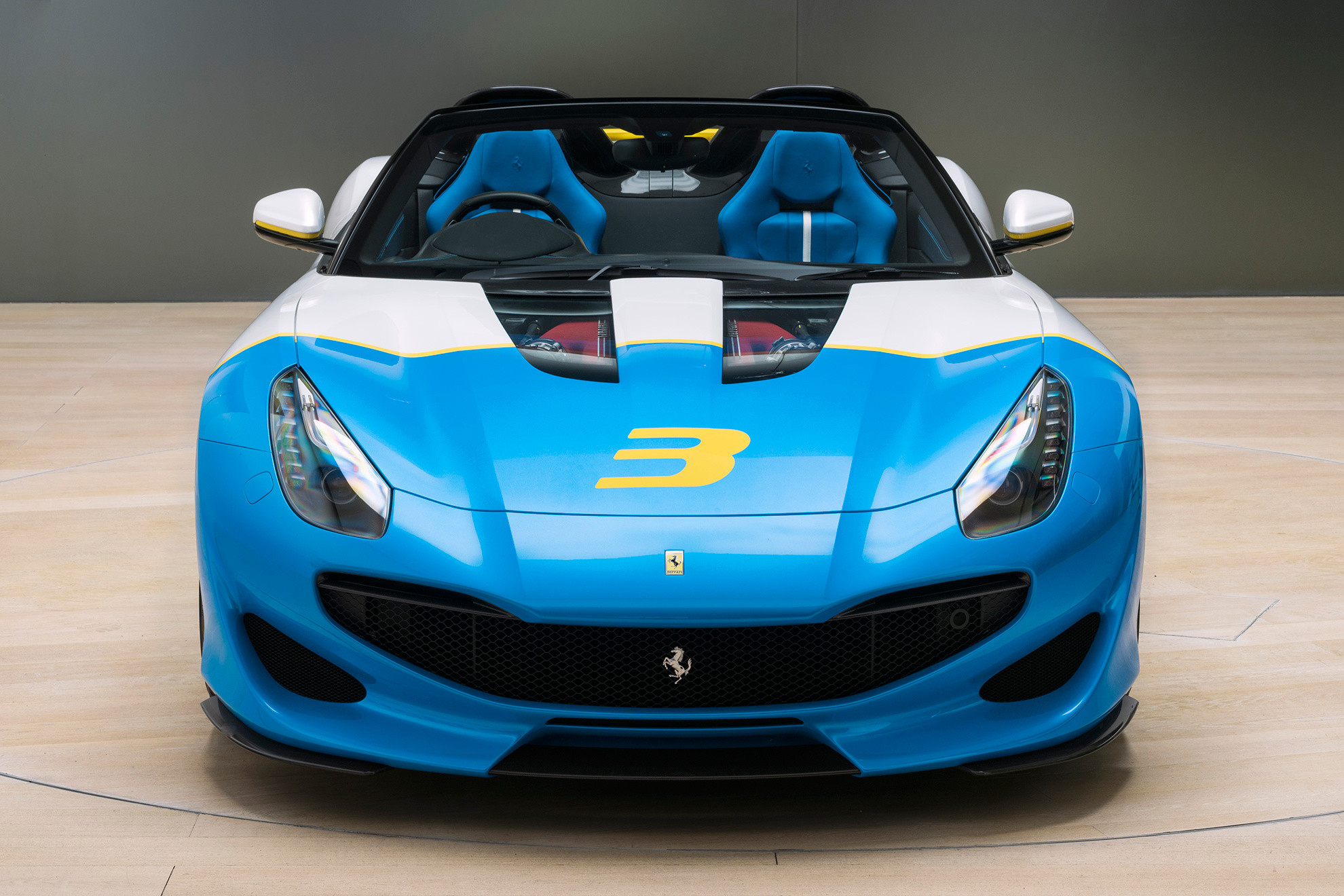Ferrari_SP3JC_4