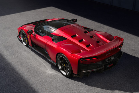 Ferrari F80 - Ferrari.com