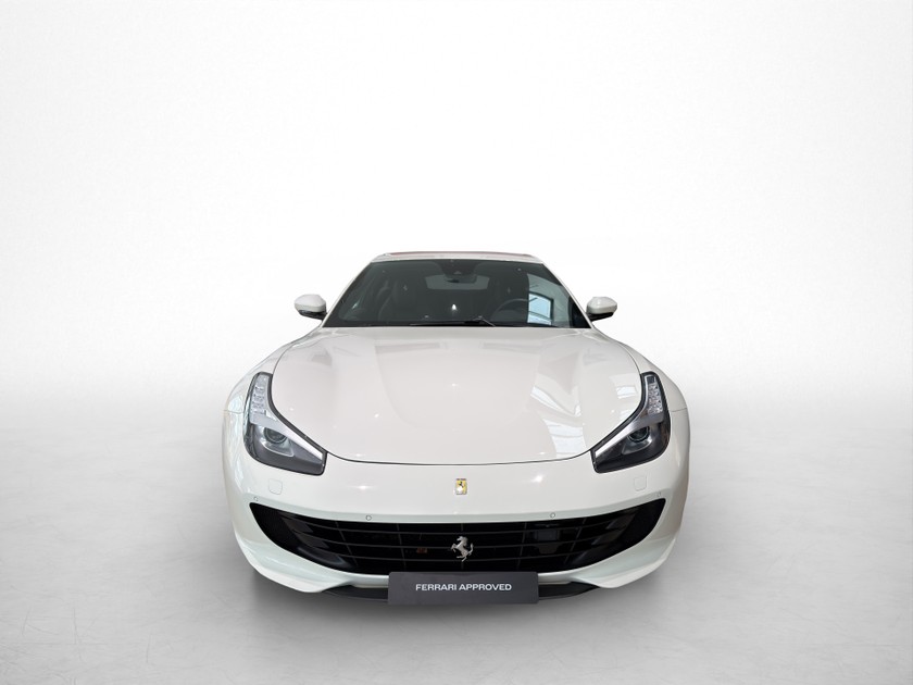 2019 GTC4Lusso for Sale in Radebeul | Ferrari Approved