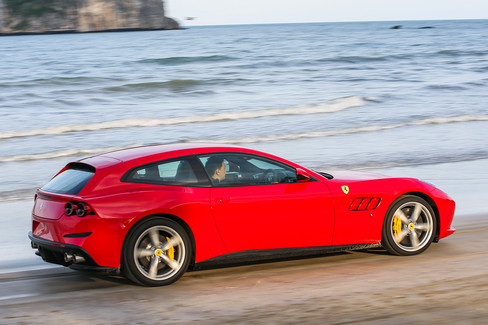 GTC4Lusso T: the Other Side of Lusso - Ferrari.com
