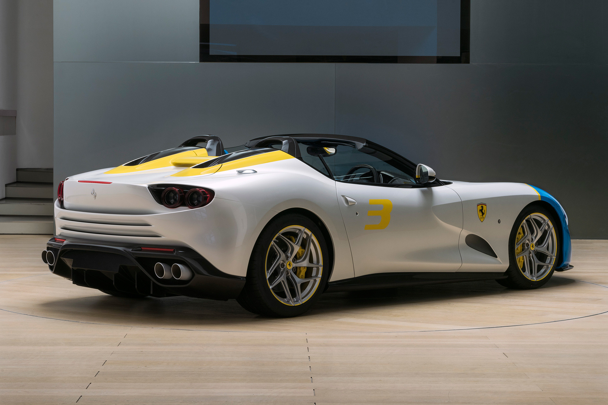 Ferrari_SP3JC_3