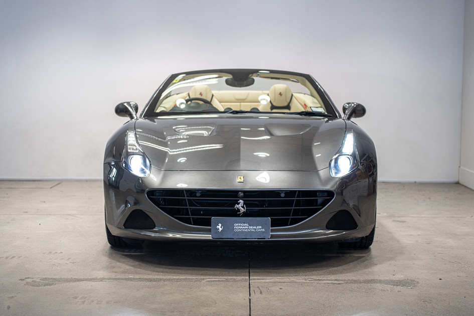 Ferrari California カタログ フェラーリ カリフォルニア カタログ PDF|オプション一覧 | 輸入