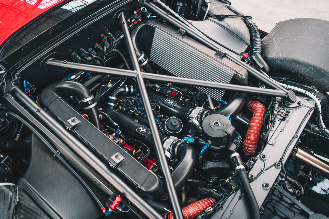 Ferrari_P80_C_shake_down_03