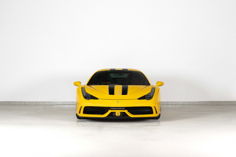 Ferrari フェラーリ 「Private View」オーナー向けCD File:Ferrari-Monaco-4071008.jpg - Wikimedia Commons