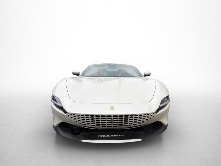 Used Ferrari Roma Spider 2024 for sale in Radebeul | Ferrari Approved