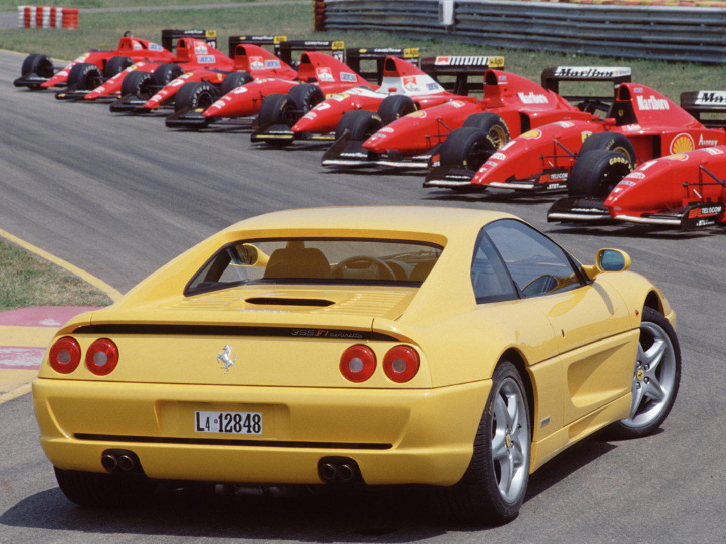 Ferrari 355 F1 Berlinetta 1997 - Ferrari.com