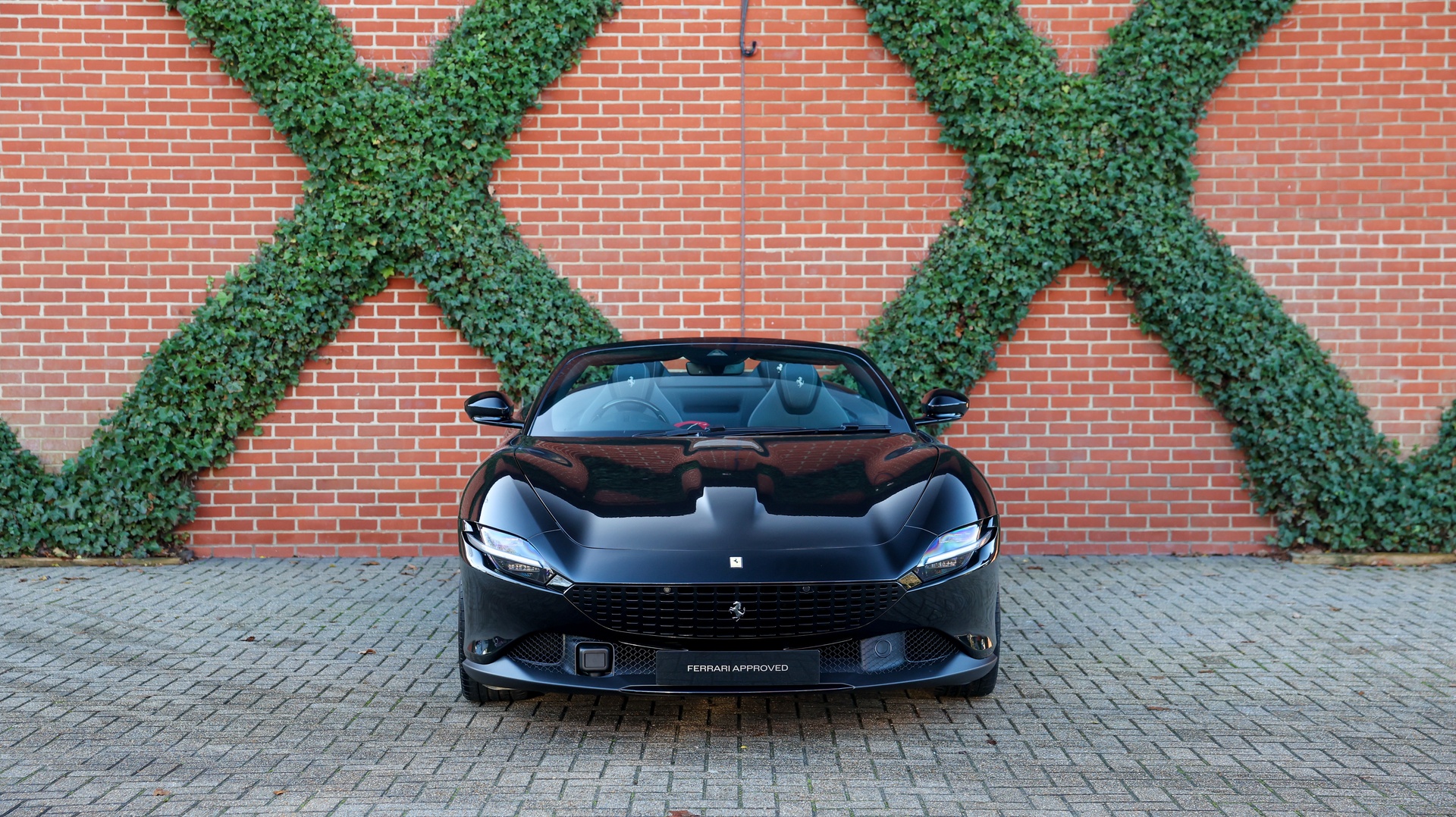 2025 Ferrari Roma Spider