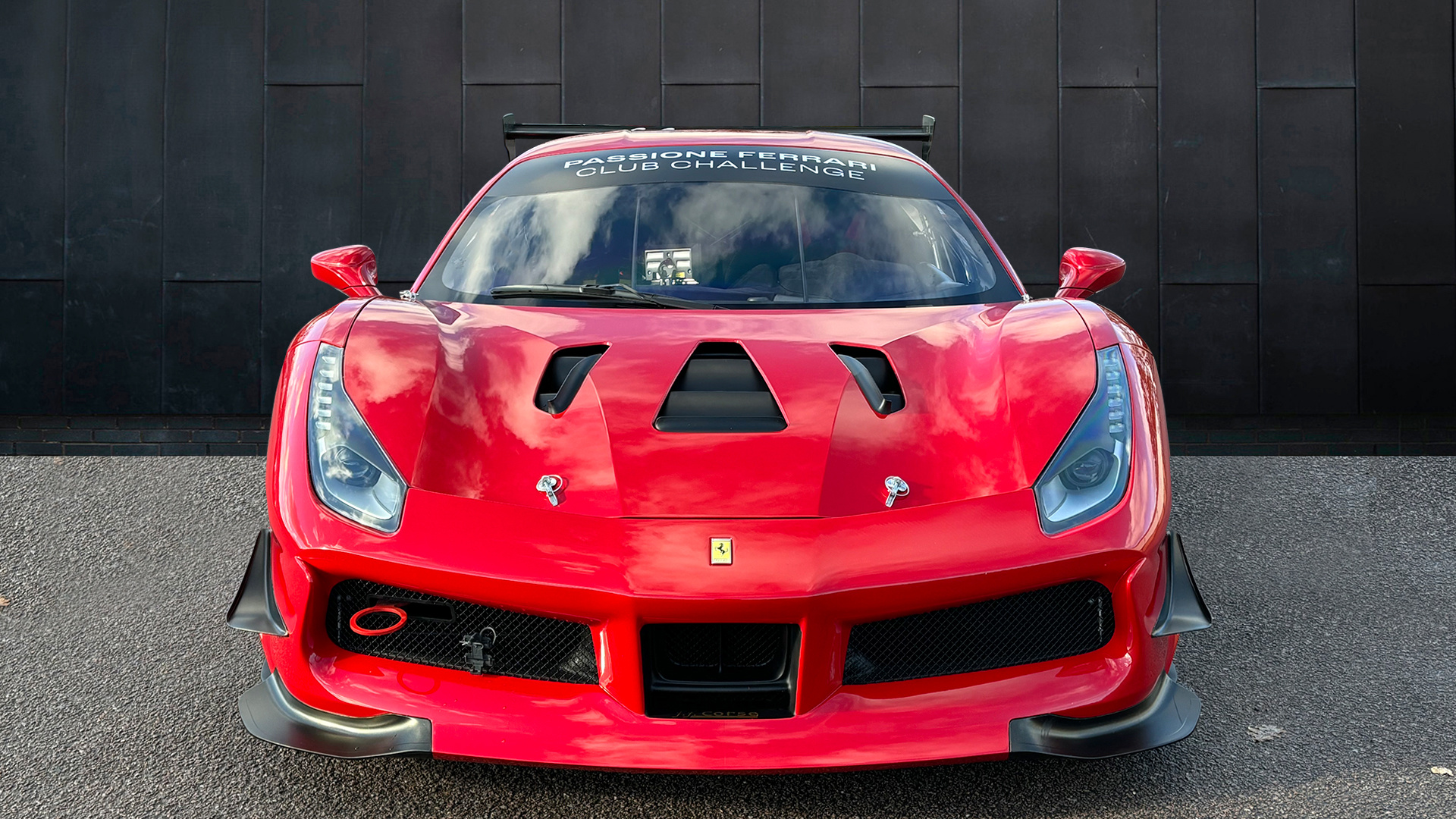 2019 FERRARI 488