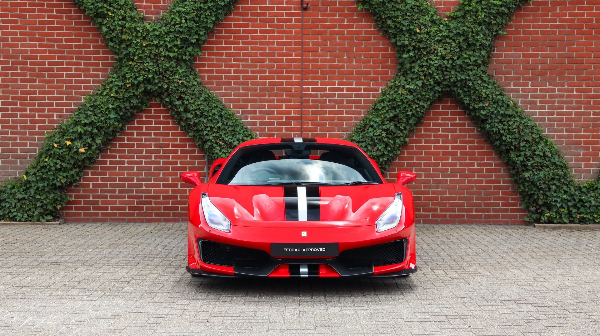2019 Ferrari 488 Pista