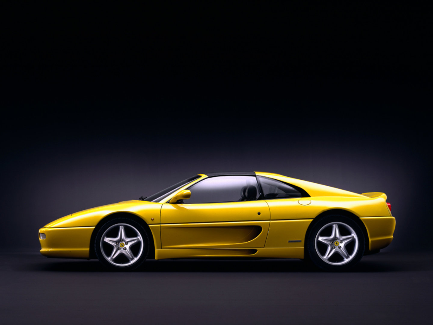 Ferrari F355 GTS (1994) - Ferrari.com